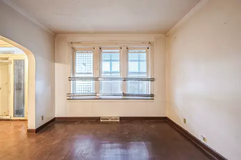 2742 E 84th St, Chicago, IL 60617 photo 5