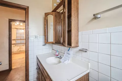 2742 E 84th St, Chicago, IL 60617 photo 17