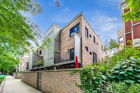 1135 W Drummond Pl #B7, Chicago, IL 60614