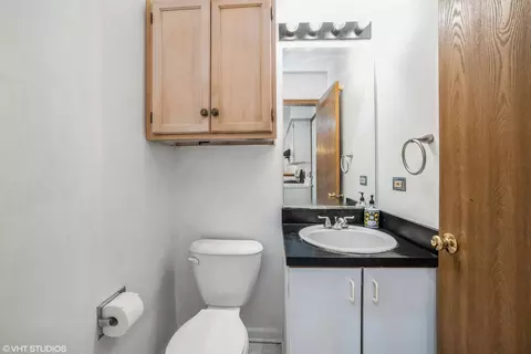 Bath - 1135 Stillwater Rd, Elgin, IL 60120 photo 1 of 3