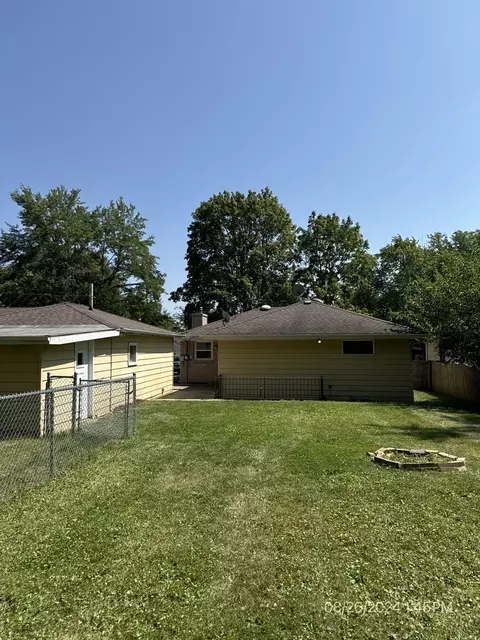Exterior - 4216 Ponca St, Mchenry, IL 60050 photo 4 of 5