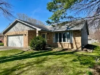 650 E Meyer St, Monticello, IL 61856