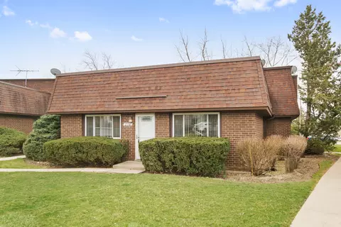 2530 Berkshire Ct #2530, Waukegan, IL 60087