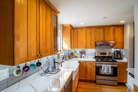 416 N Main St, Mount Prospect, IL 60056 photo 6