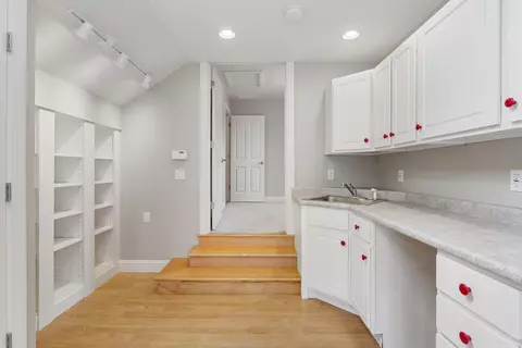Entry Way - 2711 Windward Blvd, Champaign, IL 61821 photo 7 of 9