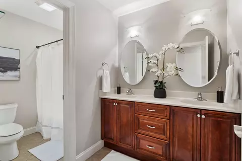 Bath - 2711 Windward Blvd, Champaign, IL 61821 photo 6 of 7