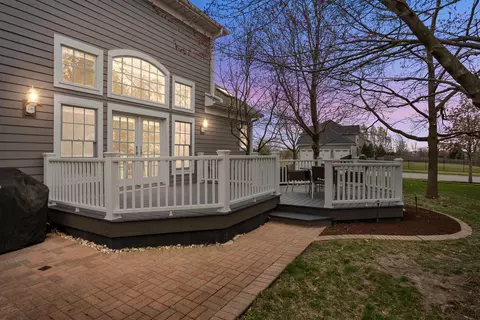 Exterior - 2711 Windward Blvd, Champaign, IL 61821 photo 7 of 10