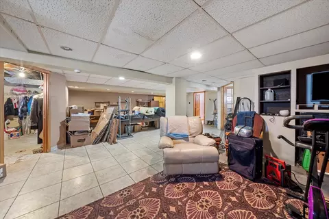14100 Burnham Ave, Burnham, IL 60633 photo 28