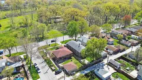 14100 Burnham Ave, Burnham, IL 60633 photo 35