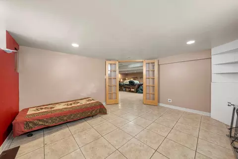 14100 Burnham Ave, Burnham, IL 60633 photo 21