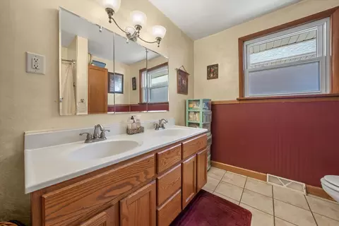 14100 Burnham Ave, Burnham, IL 60633 photo 19
