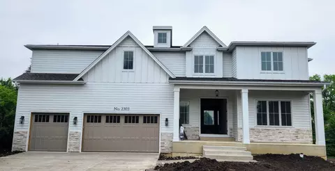2303 Hancock Ct, Naperville, IL 60564