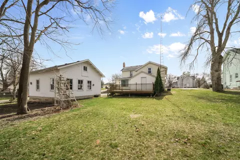 Exterior - 11704 Maple Ave, Hebron, IL 60034 photo 5 of 6
