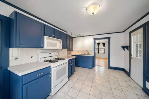 Kitchen - 11704 Maple Ave, Hebron, IL 60034 photo 1 of 2