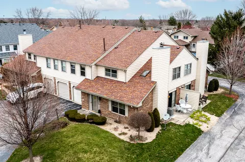 9200 Whitehall Ln, Orland Park, IL 60462