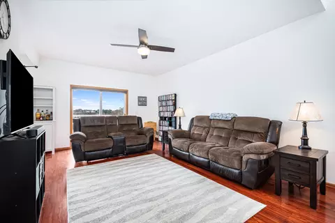 4022 Oak Tree Ln, Plainfield, IL 60586 photo 4