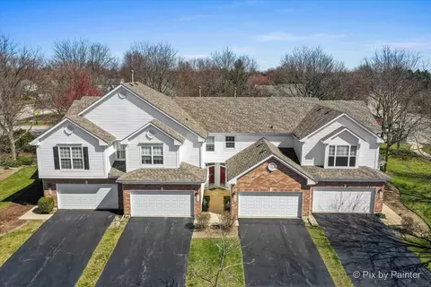 710 Riding Ln, Saint Charles, IL 60174
