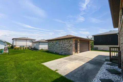 Exterior - 7932 W 80th St, Bridgeview, IL 60455 photo 1 of 2