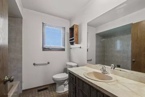 Bath - 7932 W 80th St, Bridgeview, IL 60455 photo 1 of 2
