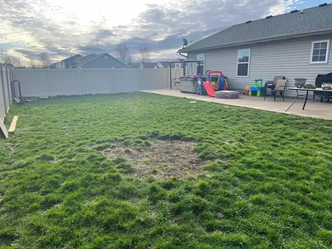 Exterior - 1904 Marina Dr, Normal, IL 61761 photo 4 of 7