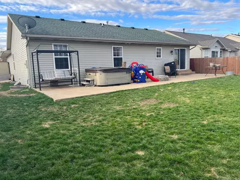 Exterior - 1904 Marina Dr, Normal, IL 61761 photo 5 of 7