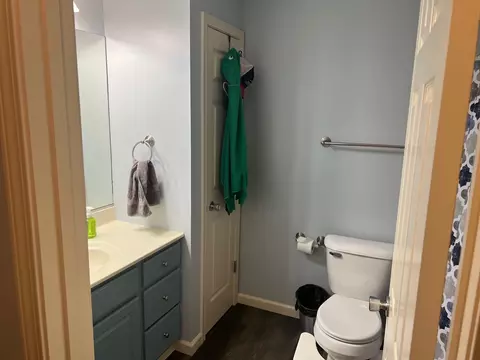 Bath - 1904 Marina Dr, Normal, IL 61761 photo 2 of 3