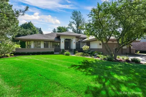 8 S221 Aintree Dr, Naperville, IL 60540