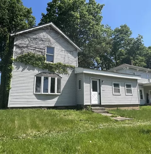 816 E Joliet St, Ottawa, IL 61350
