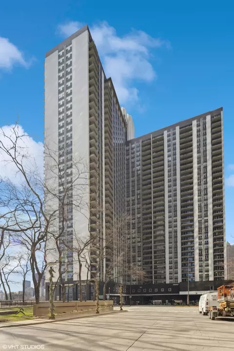 400 E Randolph St #3230, Chicago, IL 60601