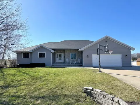 10965 E Barron Rd, Kings, IL 61068