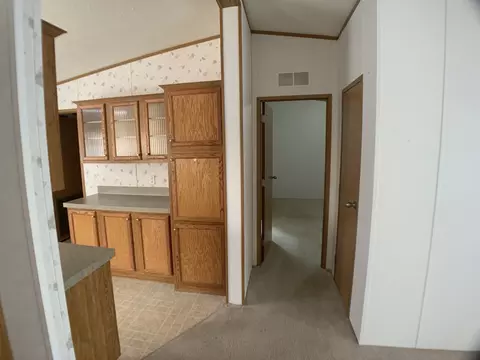 2070 Iris Ave, Belvidere, IL 61008 photo 4