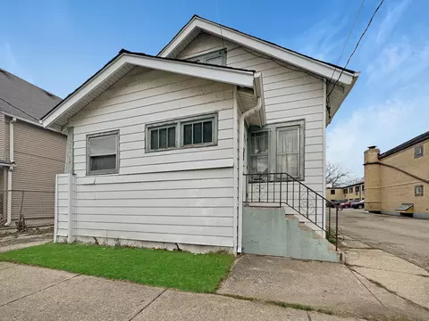 45 S Butrick St, Waukegan, IL 60085