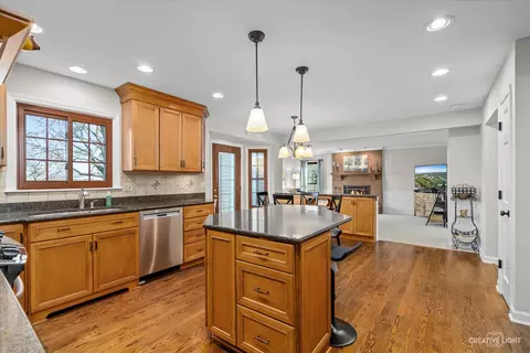 Kitchen - 2215 Stonegate Ln, Wheaton, IL 60189 photo 2 of 4