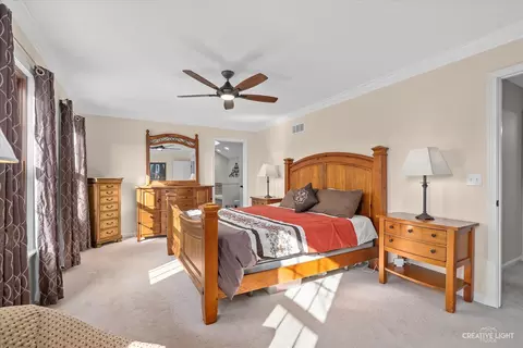 Bedroom - 2215 Stonegate Ln, Wheaton, IL 60189 photo 1 of 5