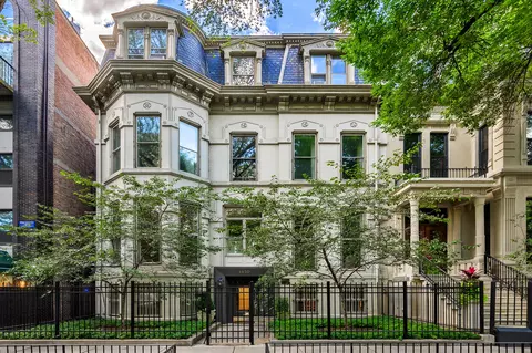 1450 N Dearborn St #3A, Chicago, IL 60610