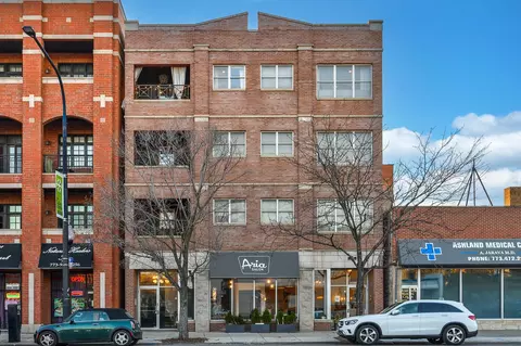 3332 N Ashland Ave #A2, Chicago, IL 60657