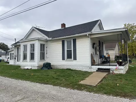 208 Bristol St, Paris, IL 61944