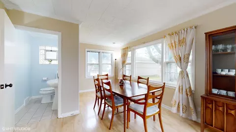 1446 S 4th Ave, Des Plaines, IL 60018 photo 4
