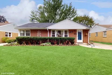 1446 S 4th Ave, Des Plaines, IL 60018