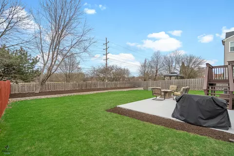 2032 Norwich Dr, Bartlett, IL 60103 photo 24