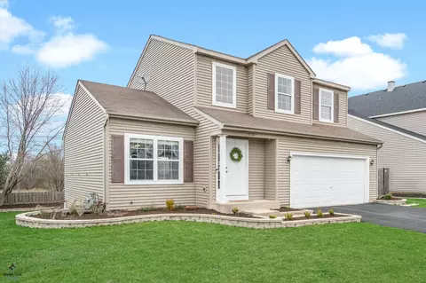 2032 Norwich Dr, Bartlett, IL 60103 photo 2