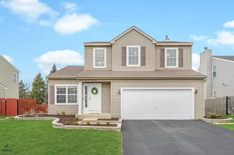 2032 Norwich Dr, Bartlett, IL 60103
