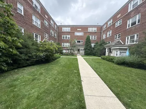 2925 W Summerdale Ave #2, Chicago, IL 60625