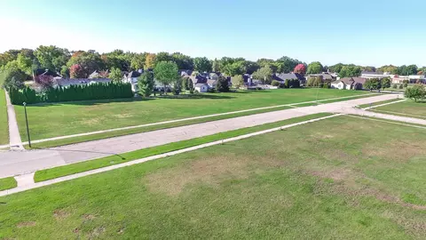 310 Bender St, Sandwich, IL 60548