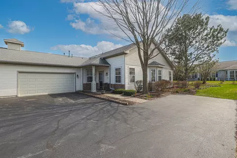 12729 Rock Creek Cir #12729, Huntley, IL 60142