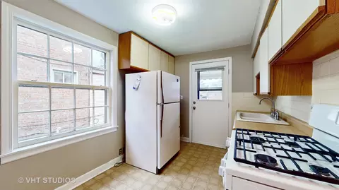 Kitchen - 1916 N Taft Ave, Berkeley, IL 60163 photo 1 of 4