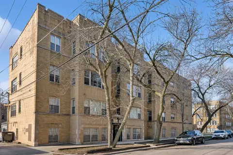 3549 W Belle Plaine Ave #2, Chicago, IL 60618