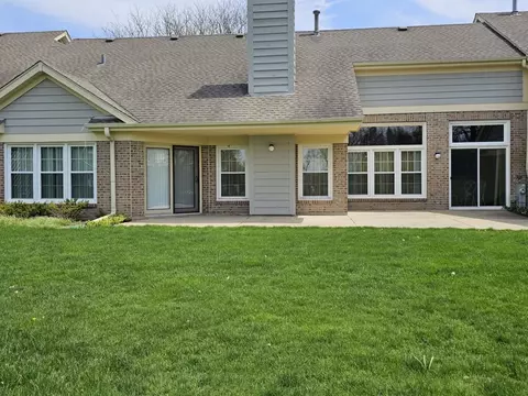 542 Philip Dr, Bartlett, IL 60103 photo 4