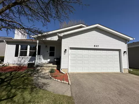 537 Lucerne Ln, Dekalb, IL 60115