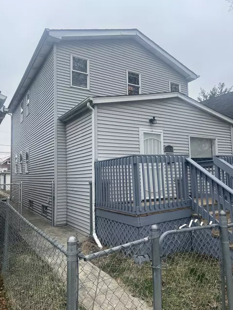10116 S Yale Ave, Chicago, IL 60628
